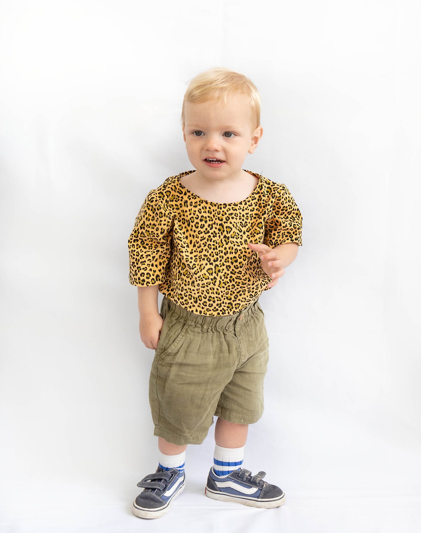 Leaping Leopard T-Shirt (gelb)